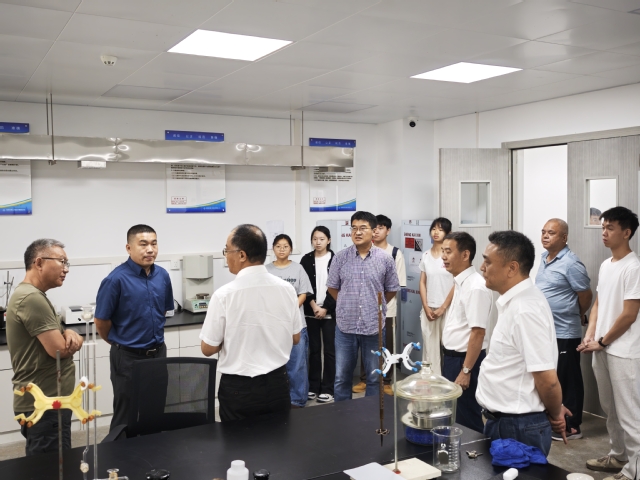 藝術設計學院師生團隊赴珠海交通工程技術開展學習調研與技術交流 助力軟件開發創新融合